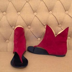 Giuseppe Zanotti Suede zip up thong sandal sz40